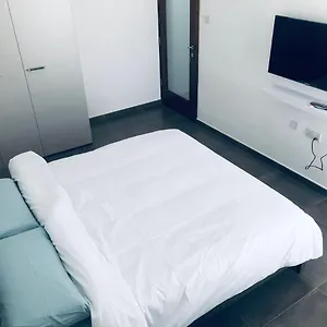 /